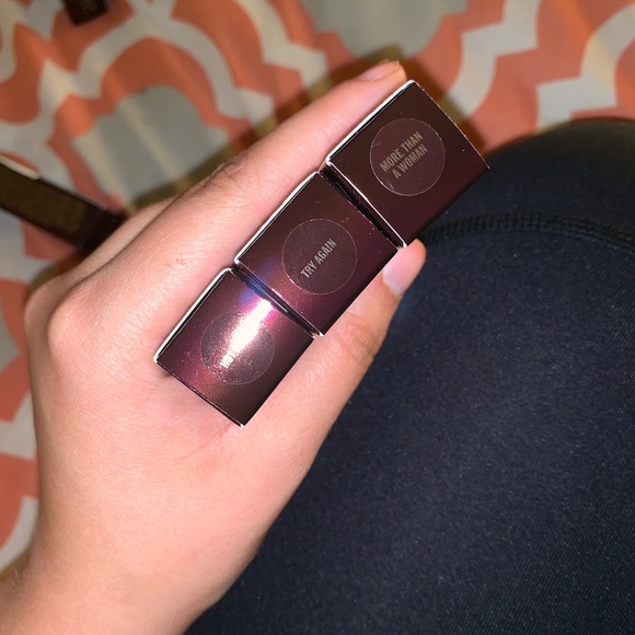 Aaliyah MAC Collection 💄 - Picture 7 of 8